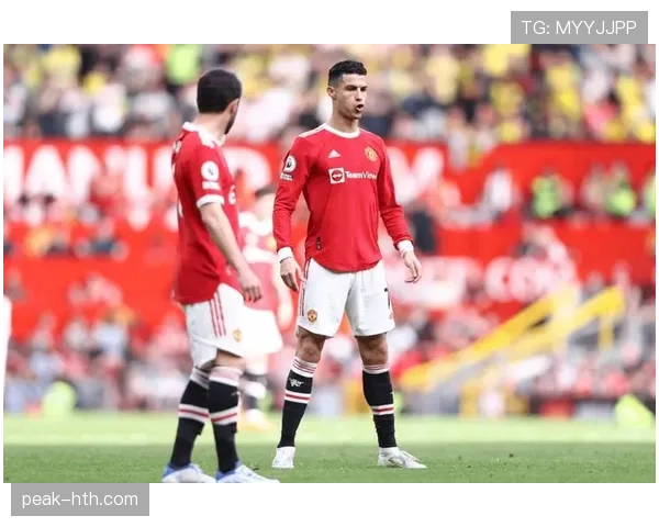 曼联深陷危机：从豪门沦落，滕哈格的战术困境暴露致命短板！