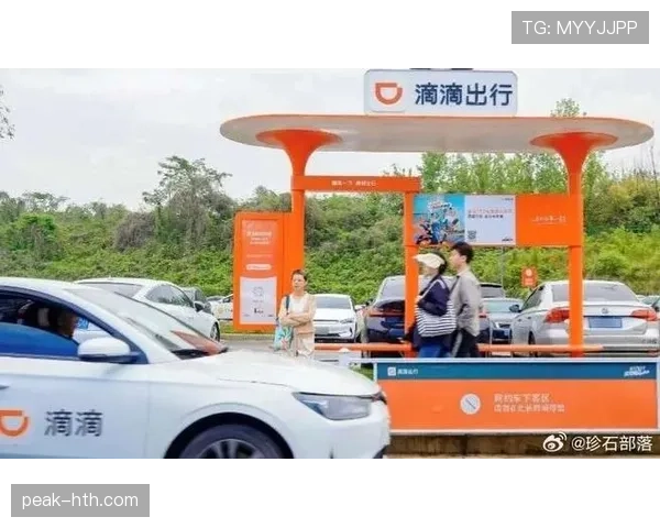 潘展乐训练完直接打车去吃人均三千的日料，教练在后面追着喊“你刚游完泳别吃生的”